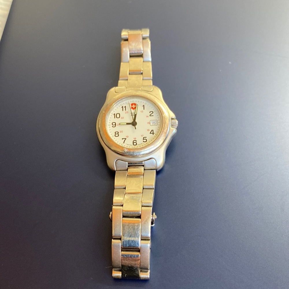 Swiss Army Victorinox 90’s Ladies Stainless Steel Watch